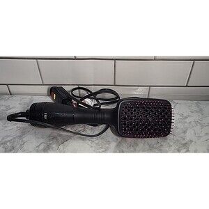 Revlon Salon One-Step Hair Dryer and Styler Black Blow Dryer Detangle-Works